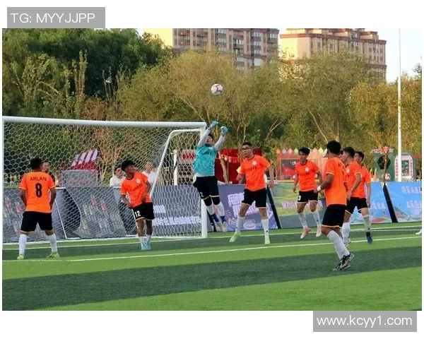 绿茵场上的闪耀瞬间足球明星背后的故事与梦想 绿茵场上的闪耀瞬间足球明星背后的故事与梦想