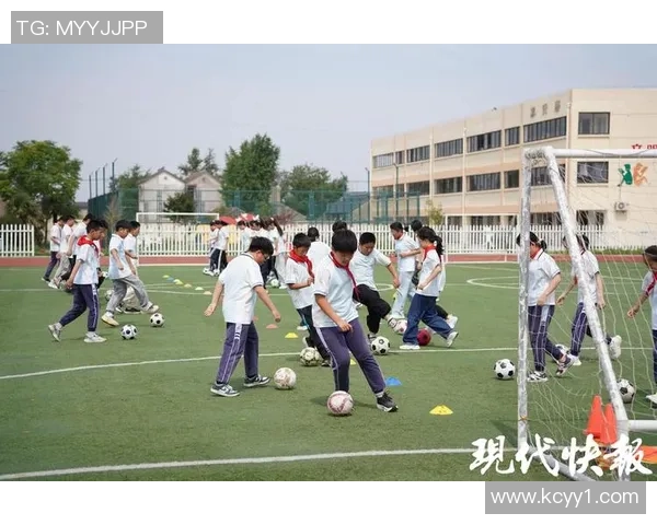 重庆珊瑚小学足球明星崭露头角助力校园体育发展与青少年成长